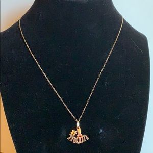 #1 MOM pendant with chain!